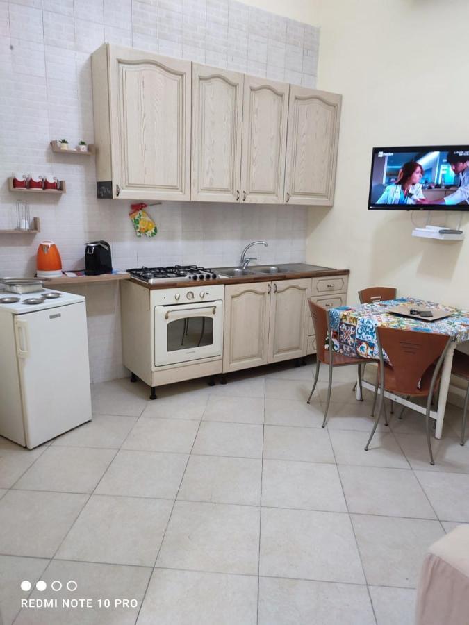 D&M21 Panzió Nápoly Kültér fotó