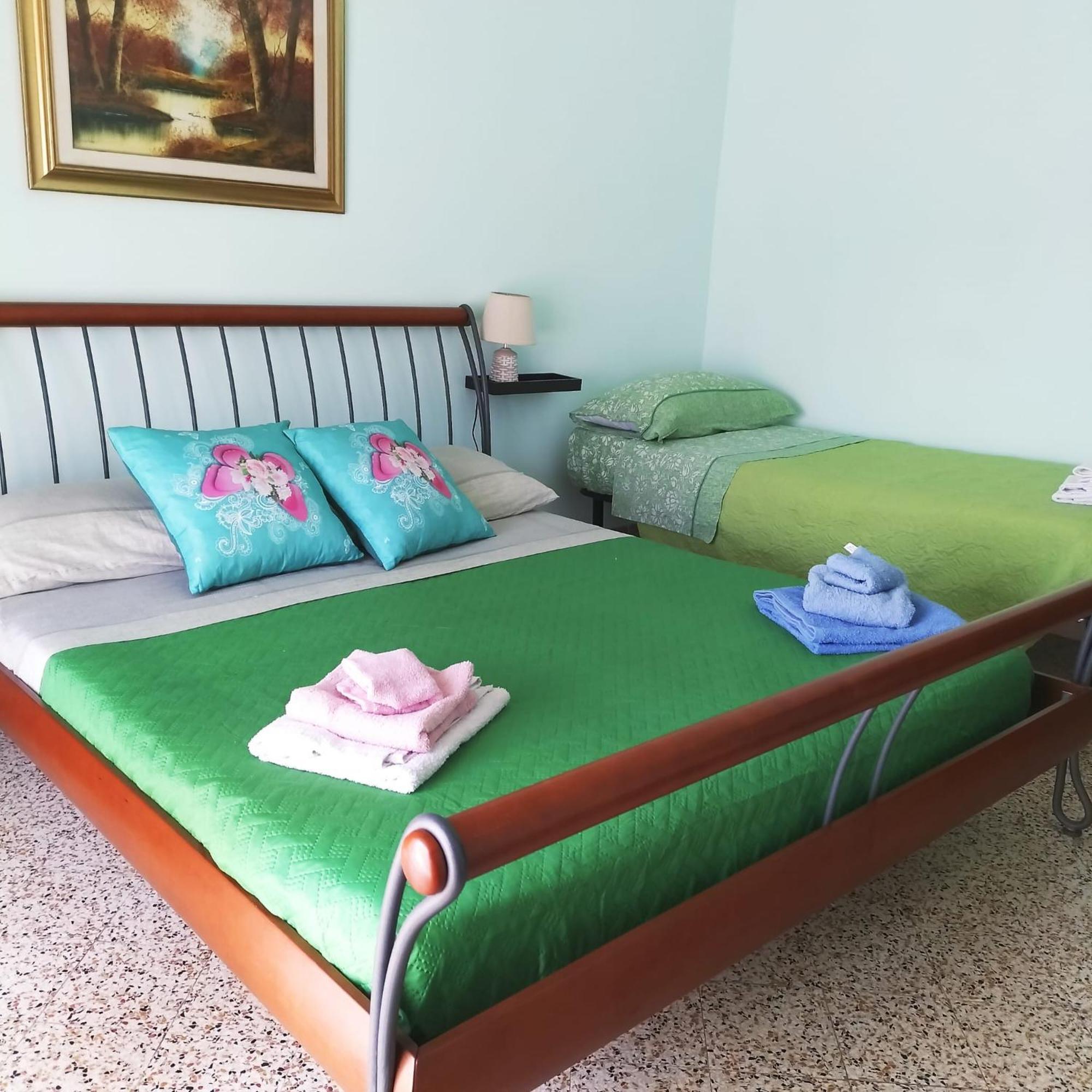 D&M21 Panzió Nápoly Kültér fotó